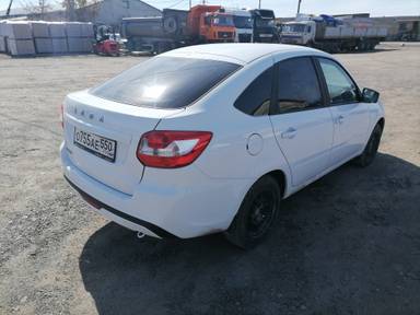 Lada Granta лифтбек