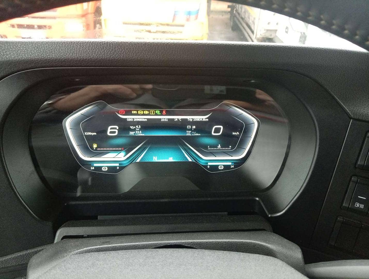 Shacman SX4188YY381,  209 660 км, 2023 года в лизинг
