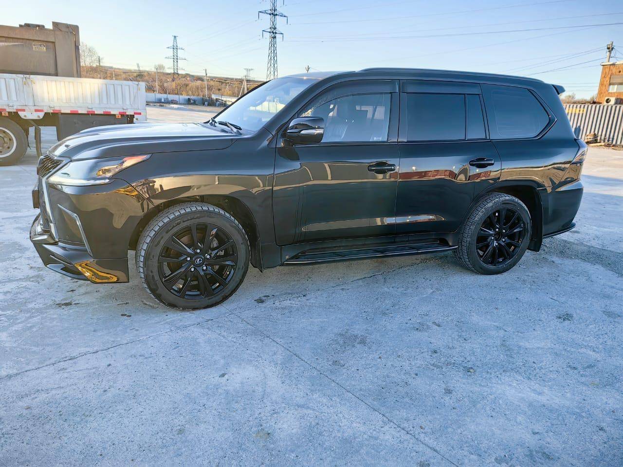 Lexus LX 570,  80 786 км, 2020 года