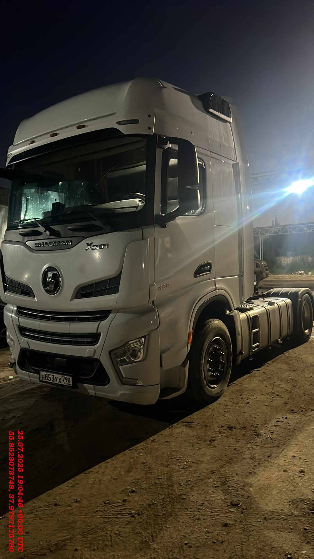 Shacman SX4188YY381