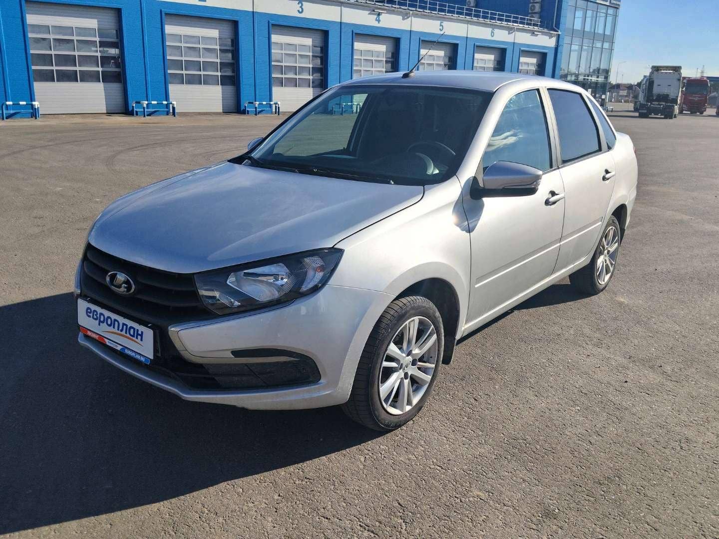 Lada Granta седан,  24 000 км, 2024 года в лизинг