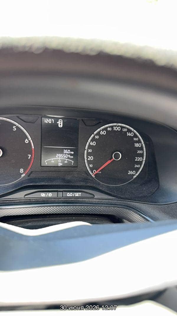 Volkswagen Polo,  295 504 км, 2021 года в лизинг