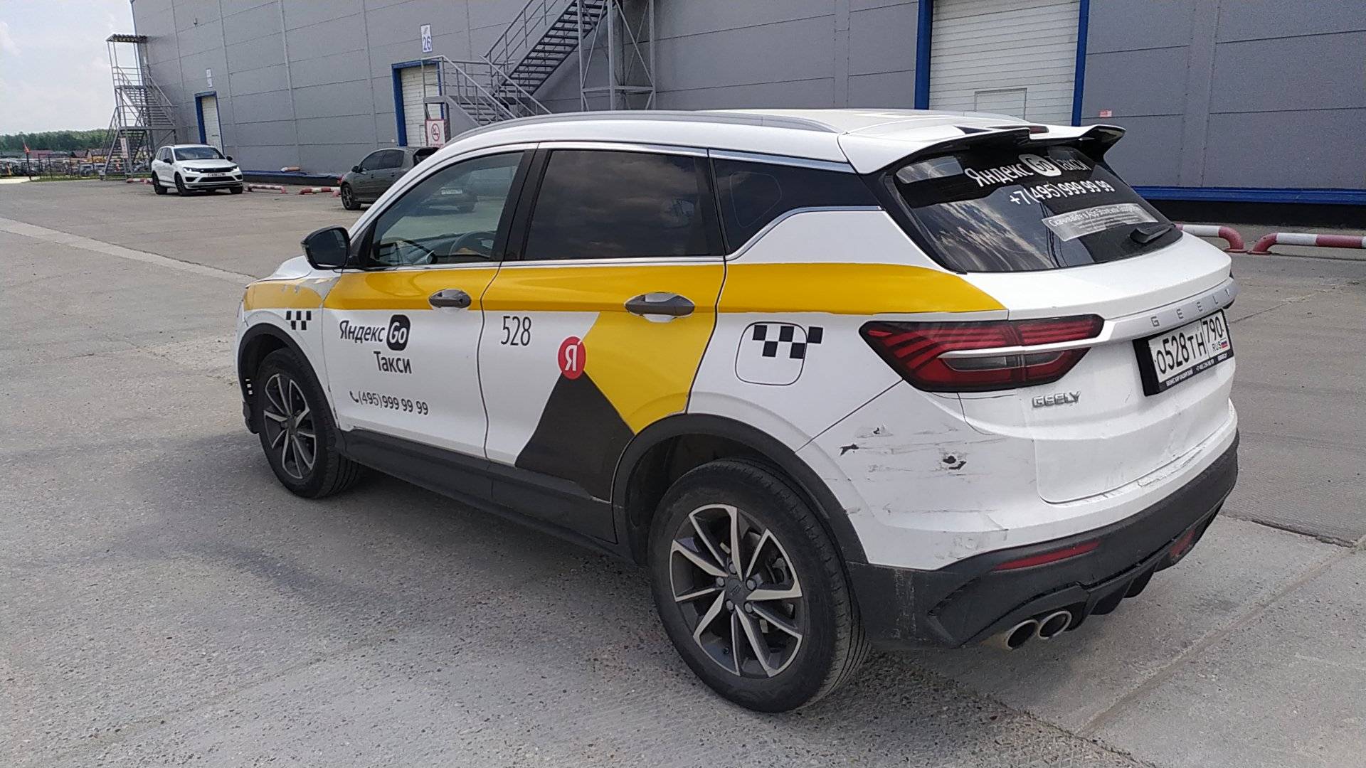 Geely Coolray,  222 814 км, 2023 года в лизинг