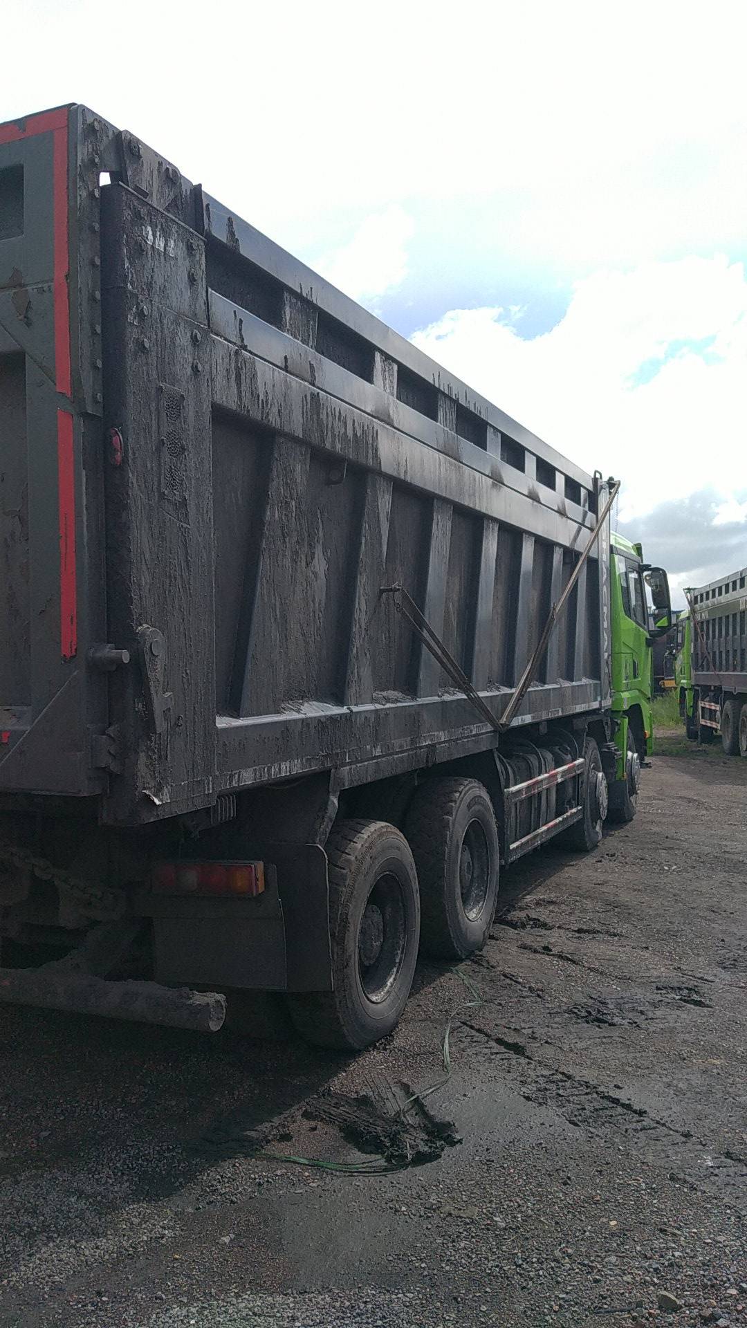 Shacman SX331863366,  95 403 км, 2024 года в лизинг