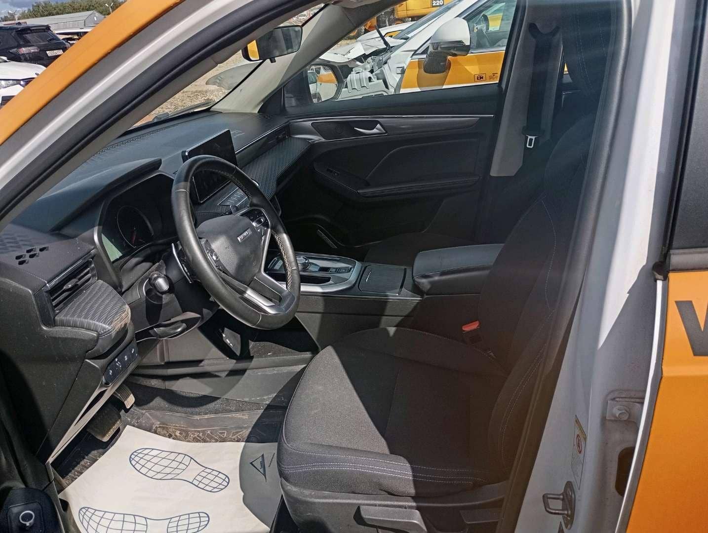 Haval Jolion,  150 000 км, 2024 года в лизинг