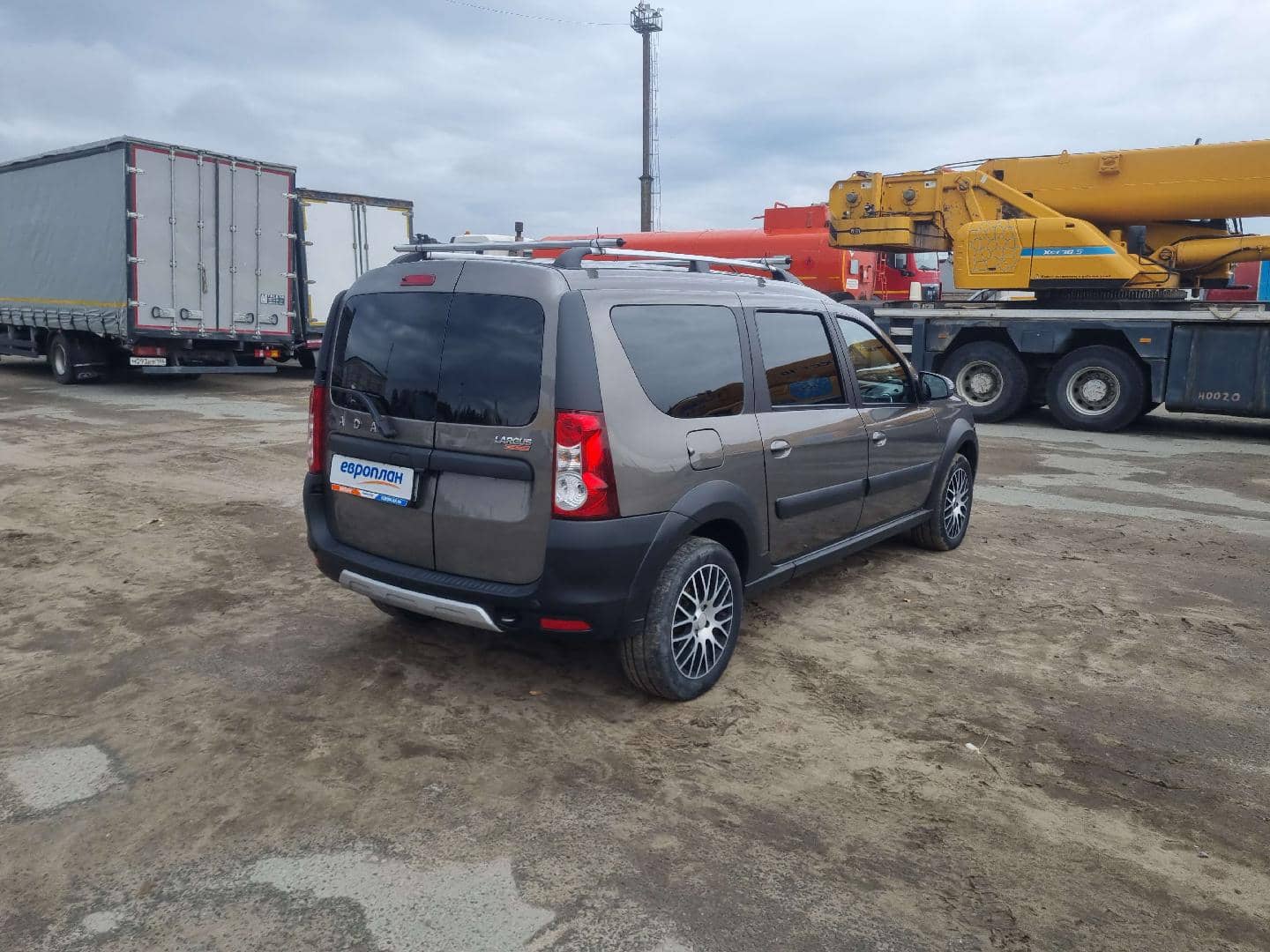 Lada Largus Кросс,  87 343 км, 2021 года в лизинг