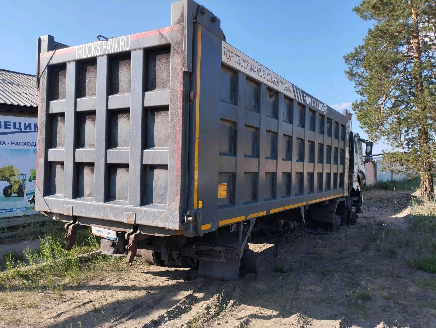FAW CA3310P66K24T4E4 8x4 (E4),  100 000 км, 2023 года в лизинг