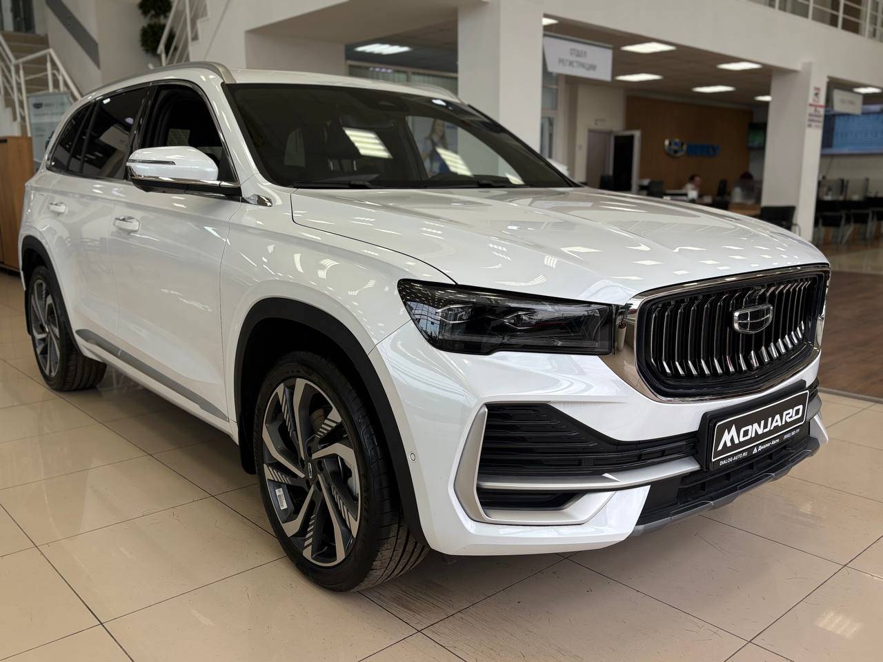 Geely Monjaro Flagship 2.0T (238 hp) 8AT 4WD