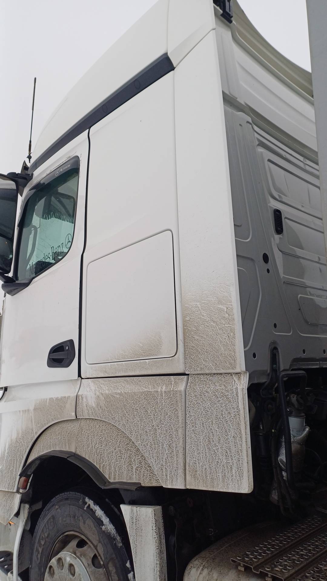 Mercedes-Benz Actros 4 1845 LS 4x2 (BigSpace),  821 704 км, 2018 года