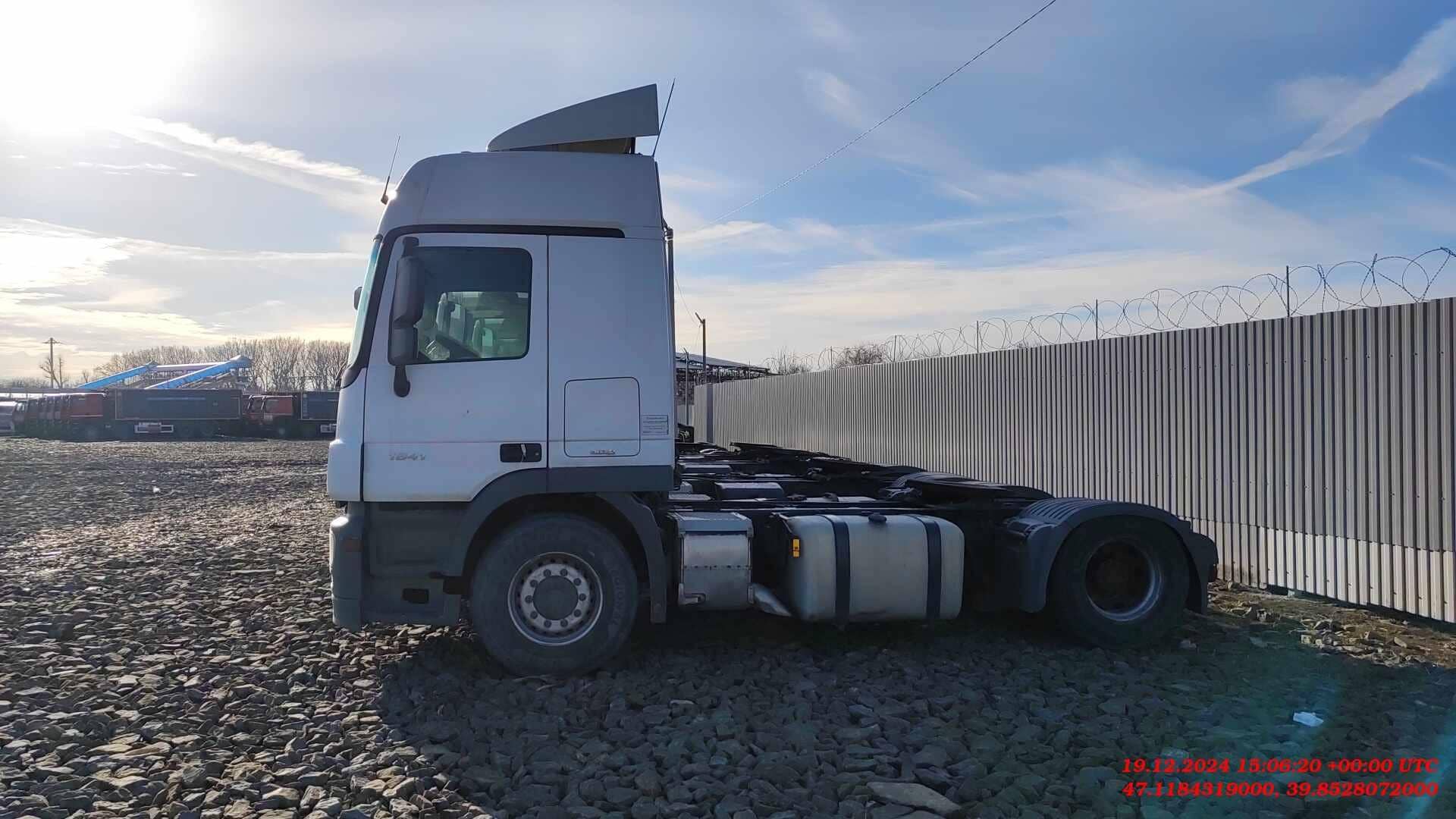 Mercedes-Benz Actros 3 1844 LS 4x2 (Megaspace),  538 820 км, 2018 года в лизинг