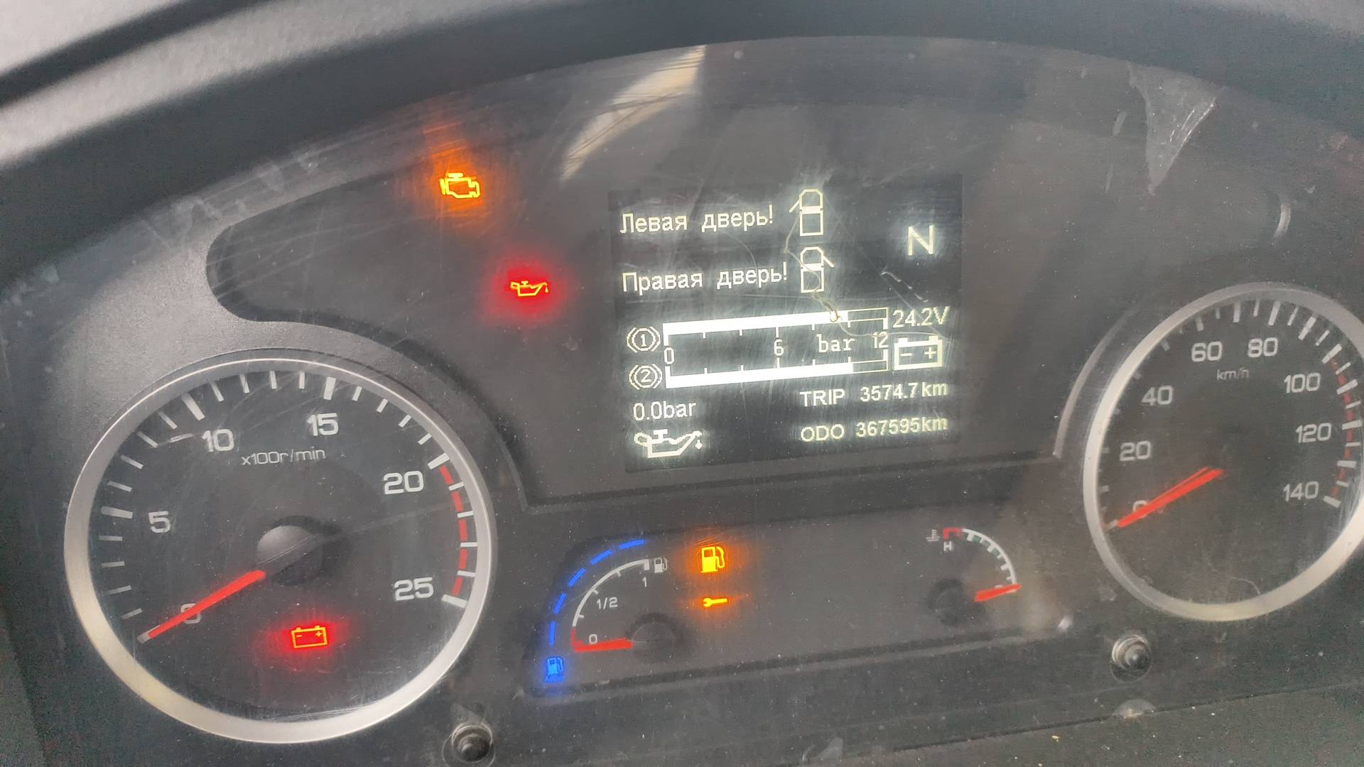 Shacman SX42584V324,  367 595 км, 2022 года в лизинг