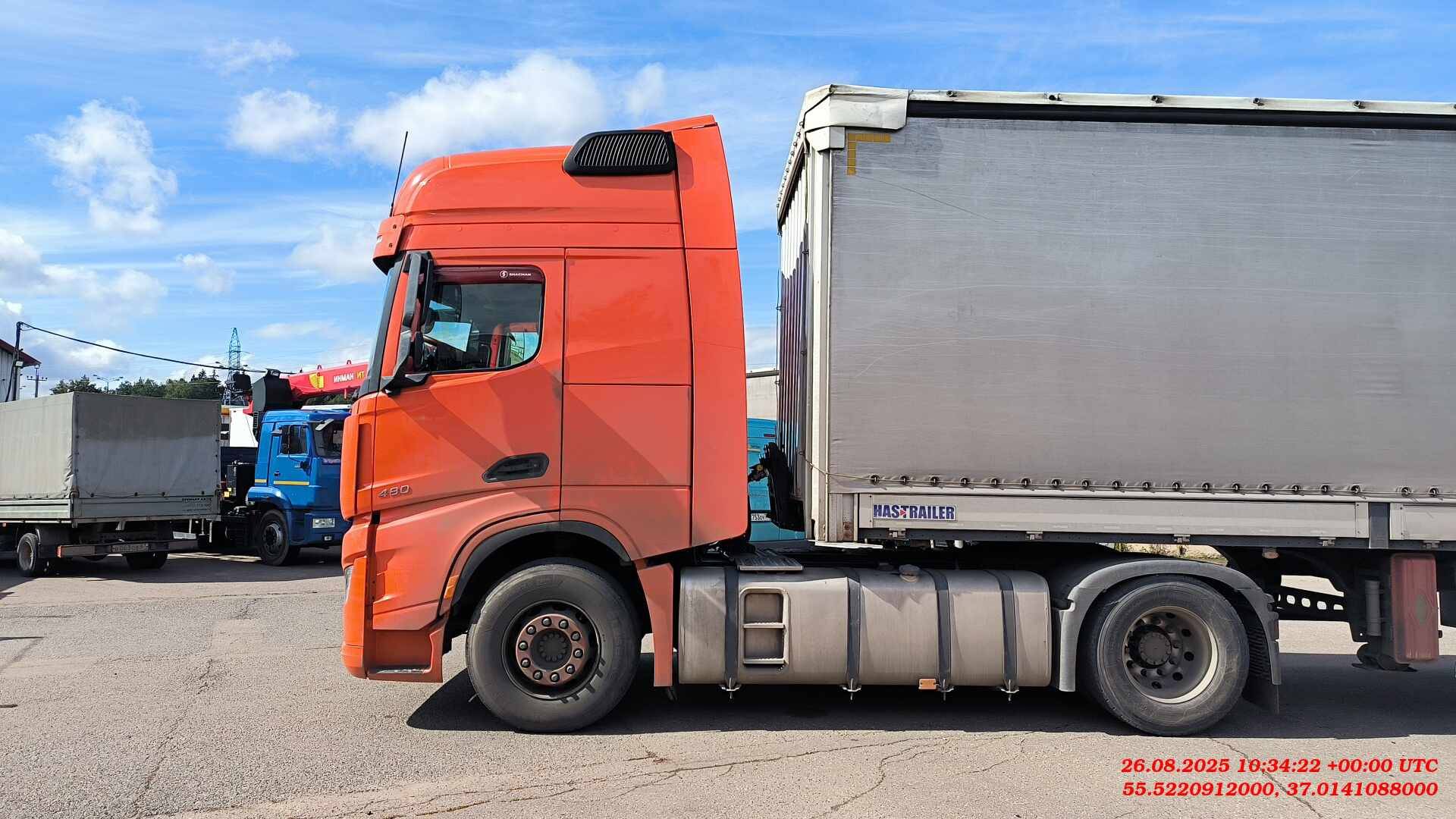 Shacman SX4188YY381,  317 253 км, 2023 года в лизинг