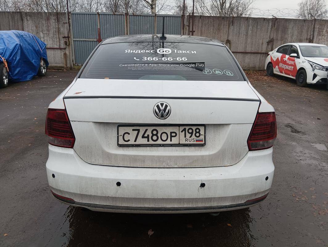 Volkswagen Polo,  234 605 км, 2019 года в лизинг
