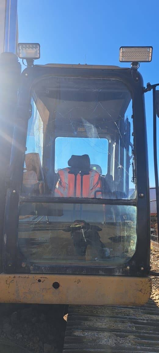 CATERPILLAR 330D2L, 2017 года