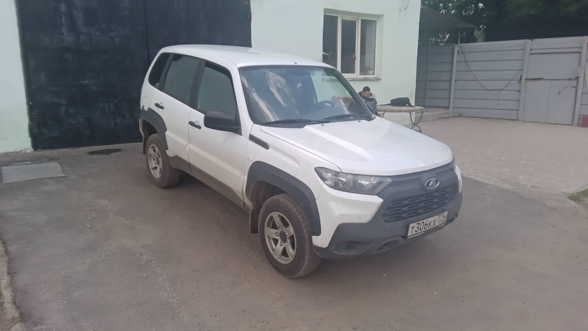 Lada Niva Travel