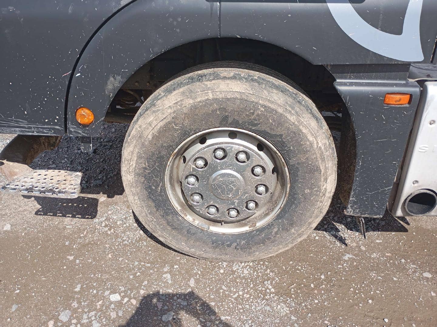 Sitrak C7H 4x2 ZZ4186V361HE,  439 840 км, 2023 года в лизинг