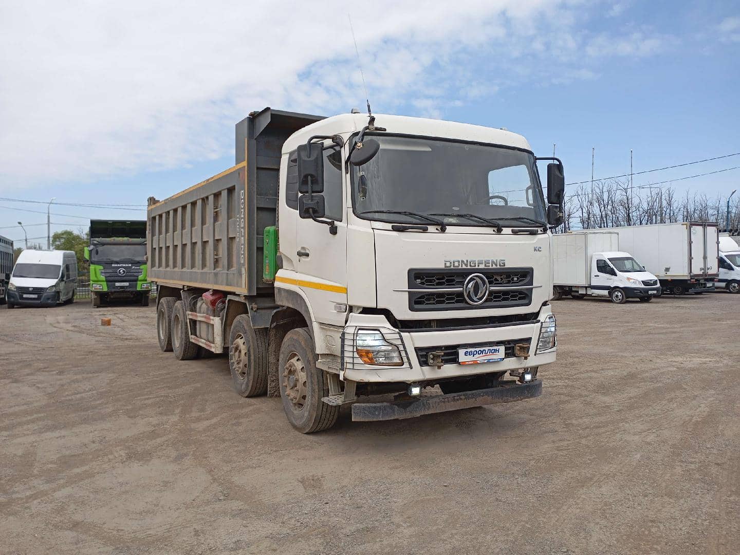 DongFeng DFH 3440 A 80 8x4,  140 518 км, 2023 года в лизинг