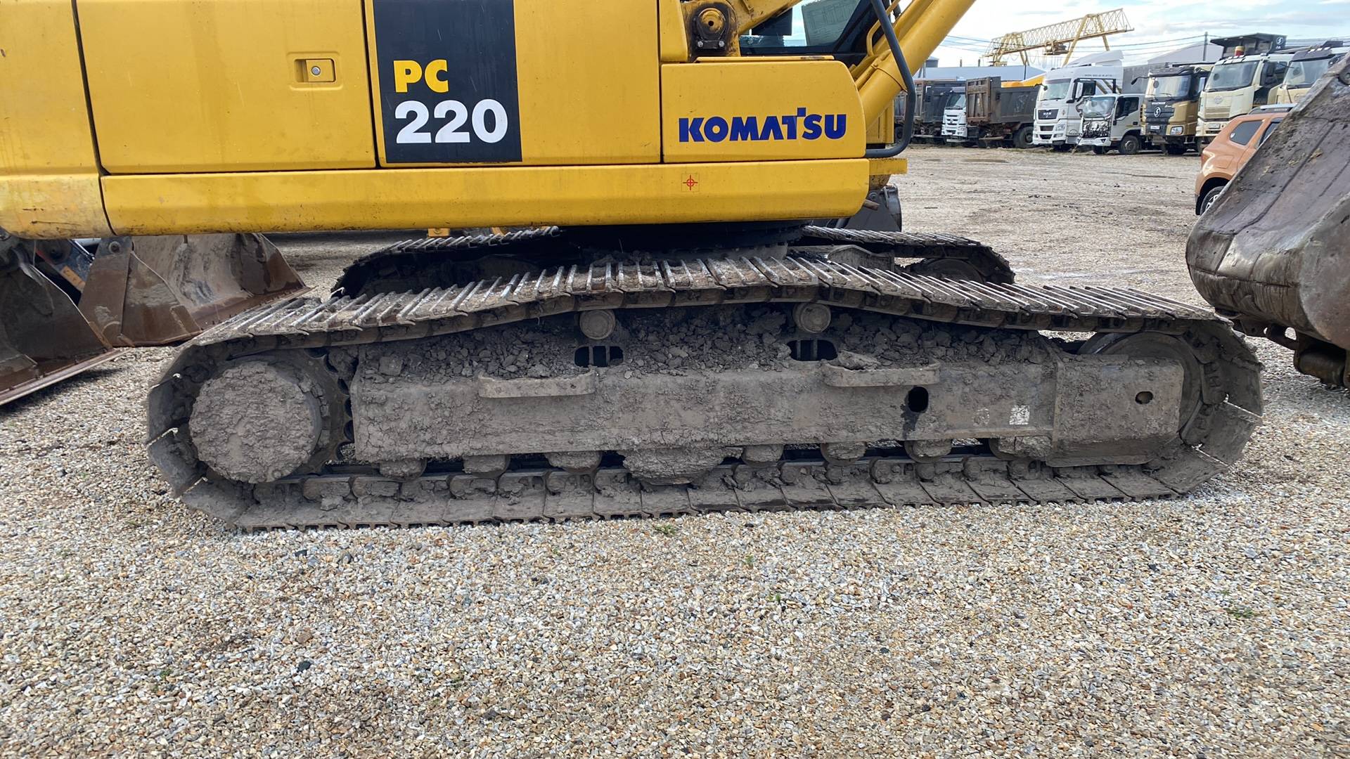 KOMATSU PC220-8MO, 2022 года в лизинг