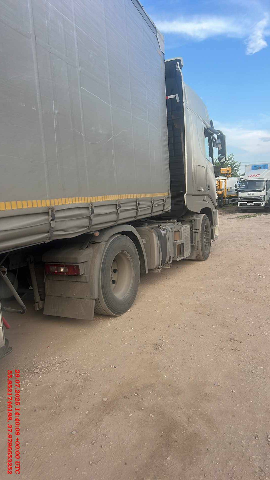 DongFeng GX DFH4180 4x2,  605 569 км, 2023 года в лизинг