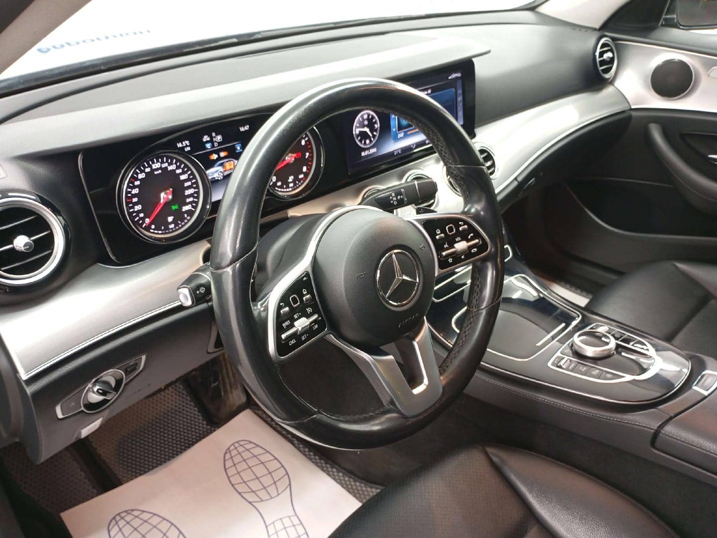 Mercedes-Benz E седан,  257 236 км, 2020 года в лизинг