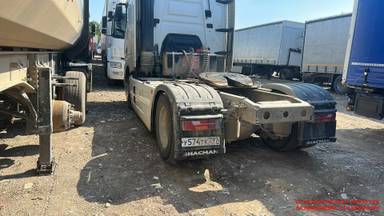 Shacman SX4188YY381