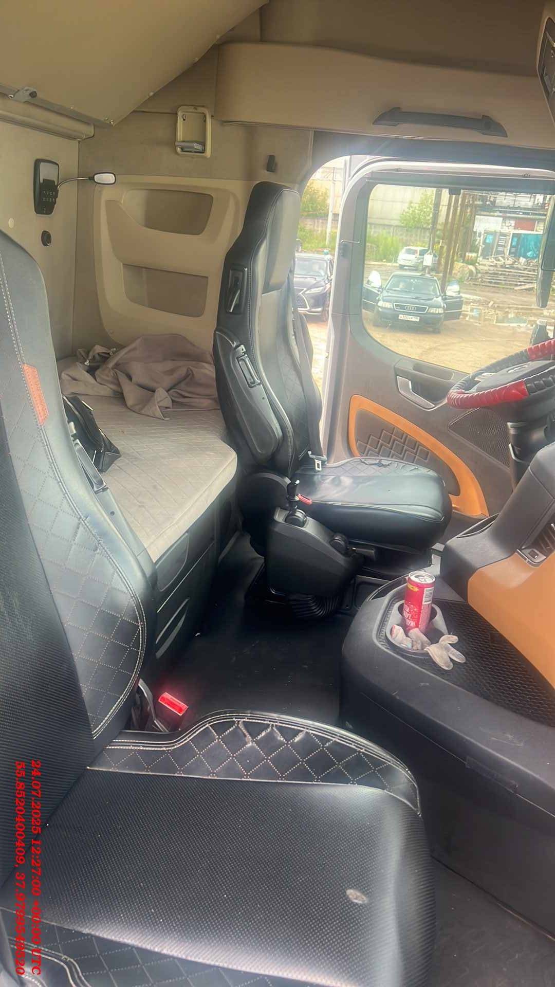 Shacman SX4188YY381,  586 210 км, 2023 года в лизинг