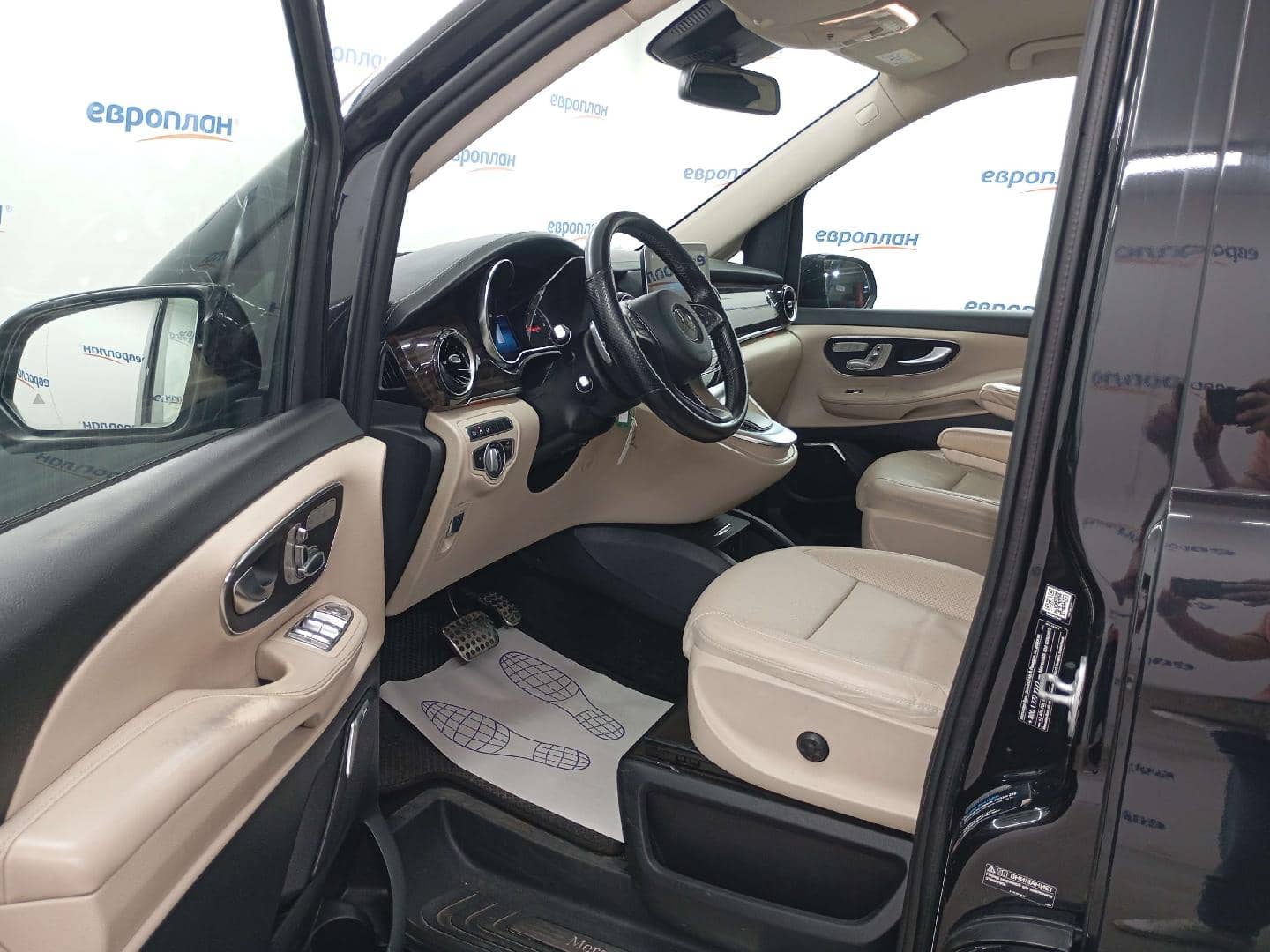 Mercedes-Benz V,  249 307 км, 2021 года в лизинг