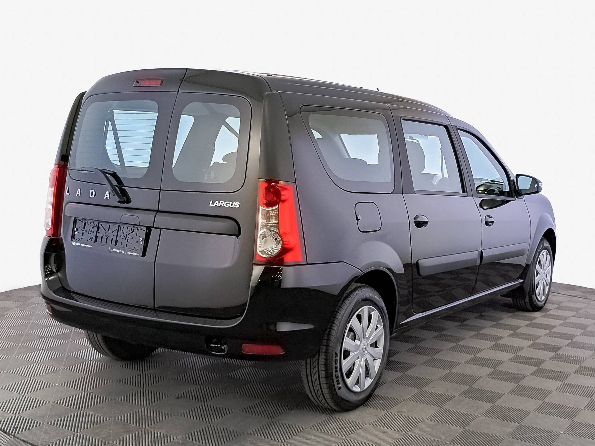 Lada Largus универсал Comfort 7 мест 1.6 90hp 5MT