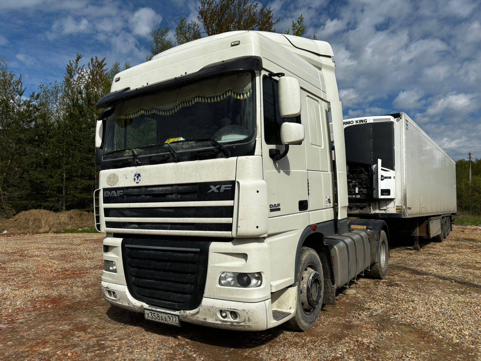 DAF XF105.460 FT 4x2 (Space Cab)