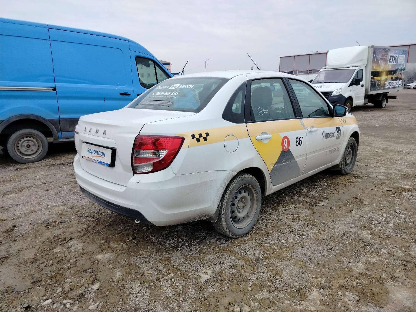 Lada Granta лифтбек,  172 665 км, 2023 года в лизинг