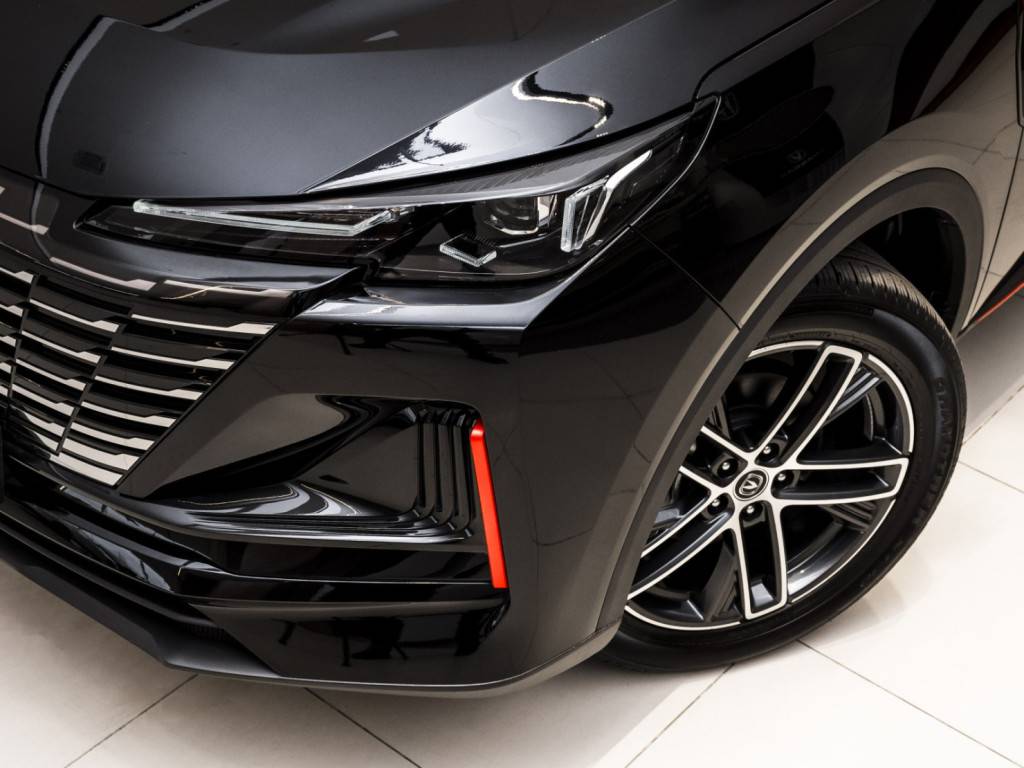 Changan Uni-S Tech 1.5T 7AT