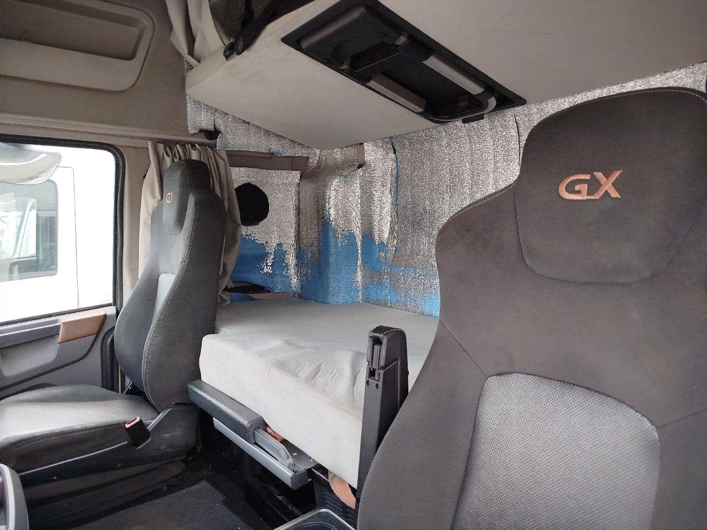 DongFeng GX DFH4180 4x2,  495 793 км, 2024 года в лизинг