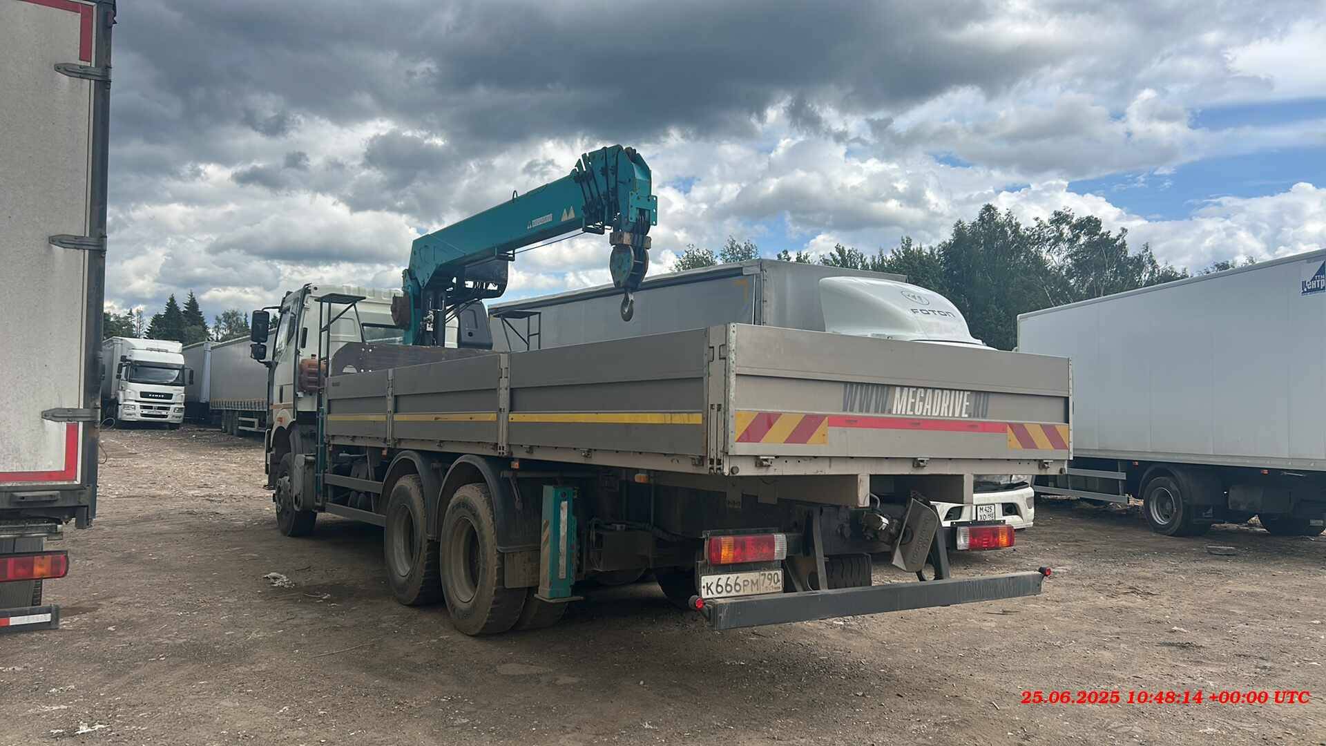 FAW CA3250P66K24T1E5 6х4,  128 799 км, 2023 года в лизинг