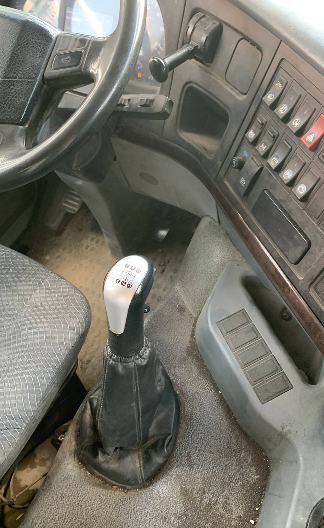 HOWO ZZ5407GJBS3267E  8х4 A7,  153 999 км, 2022 года в лизинг