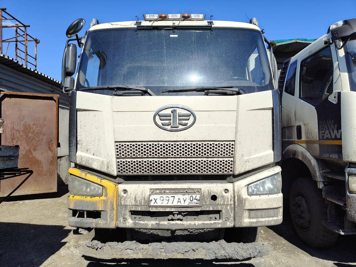 FAW CA3310P66K24T4E4 8x4 (E4), 2021 года в лизинг