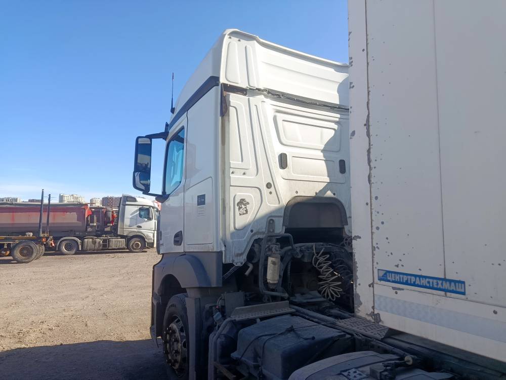 Mercedes-Benz Actros 5 1845 LS 4x2 (BigSpace),  574 686 км, 2020 года в лизинг