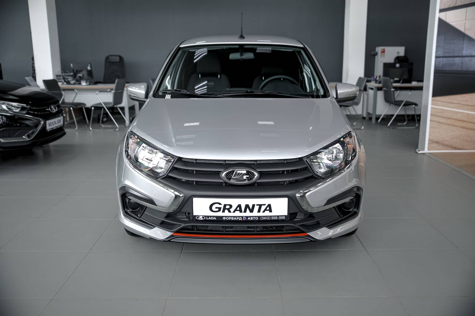 Lada Granta Sportline седан Comfort 24 1.6 106hp 5MT