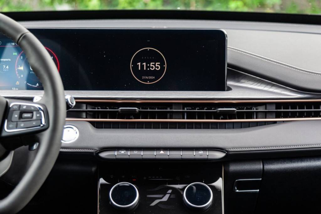 EXEED LX Business 1.5T CVT 2WD