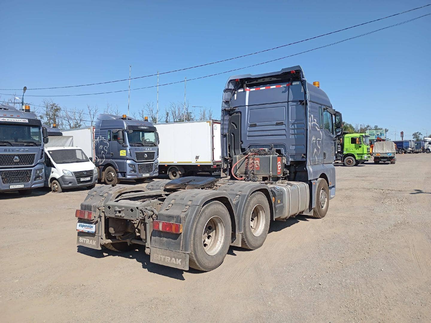 Sitrak С7Н MAX 6×4 ZZ4256V364HE,  165 706 км, 2023 года в лизинг