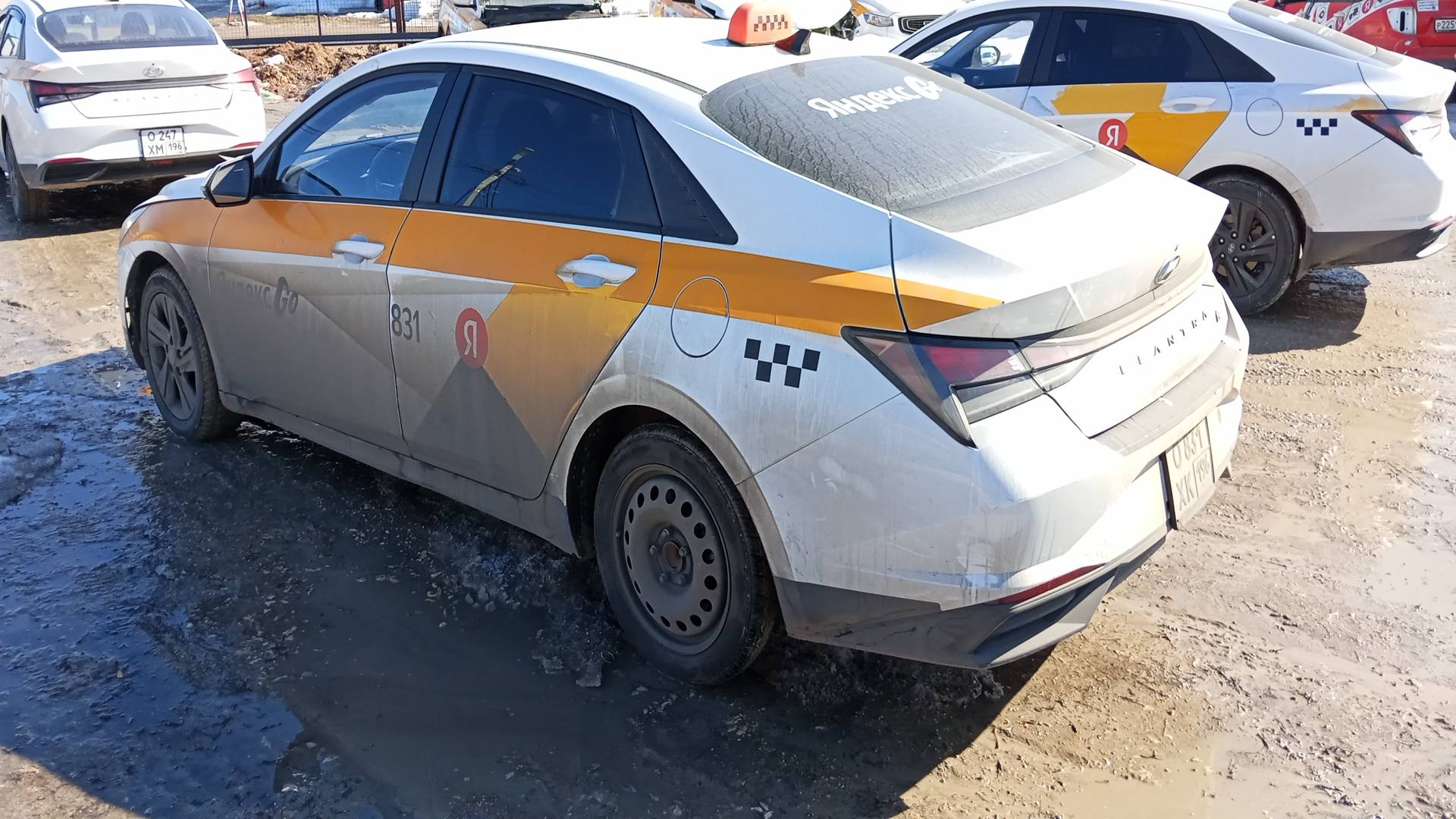 Hyundai Elantra,  129 036 км, 2023 года в лизинг