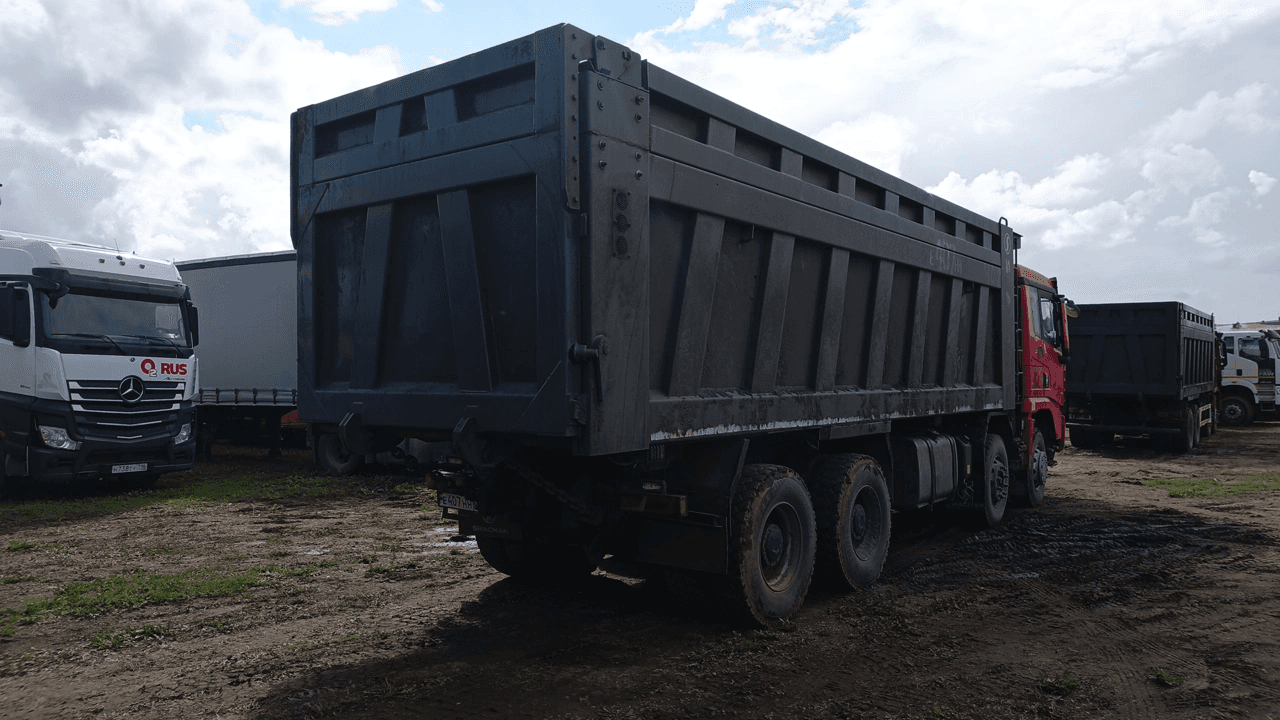 Shacman SX331863366,  122 000 км, 2024 года в лизинг