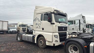 Sitrak C7H 4x2 ZZ4186V361HE