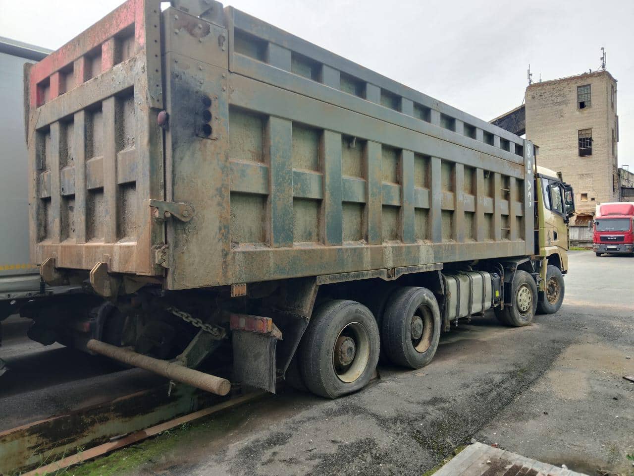 Shacman SX3316DV366,  231 143 км, 2022 года в лизинг