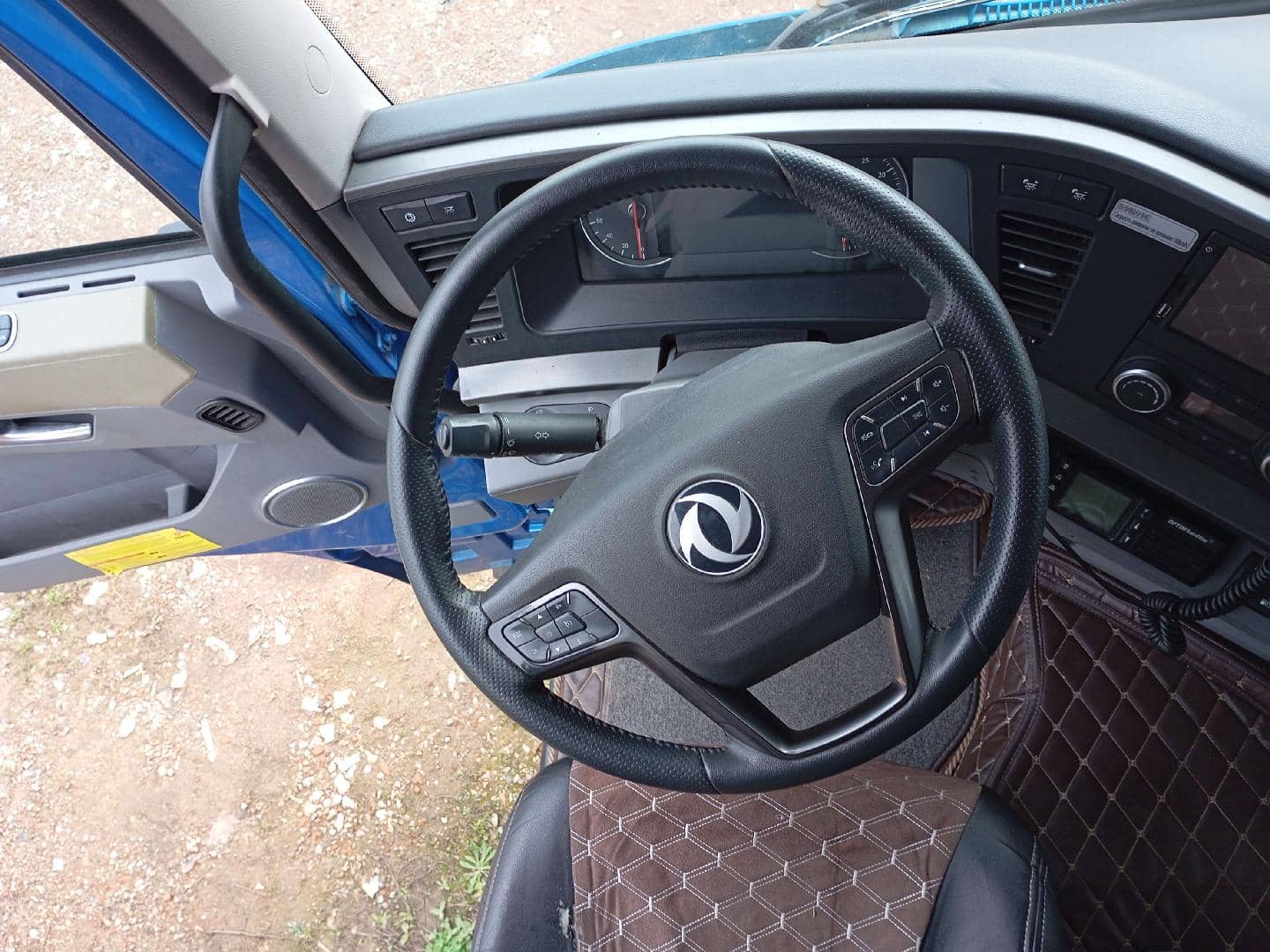 DongFeng GX DFH4180 4x2,  907 383 км, 2023 года в лизинг
