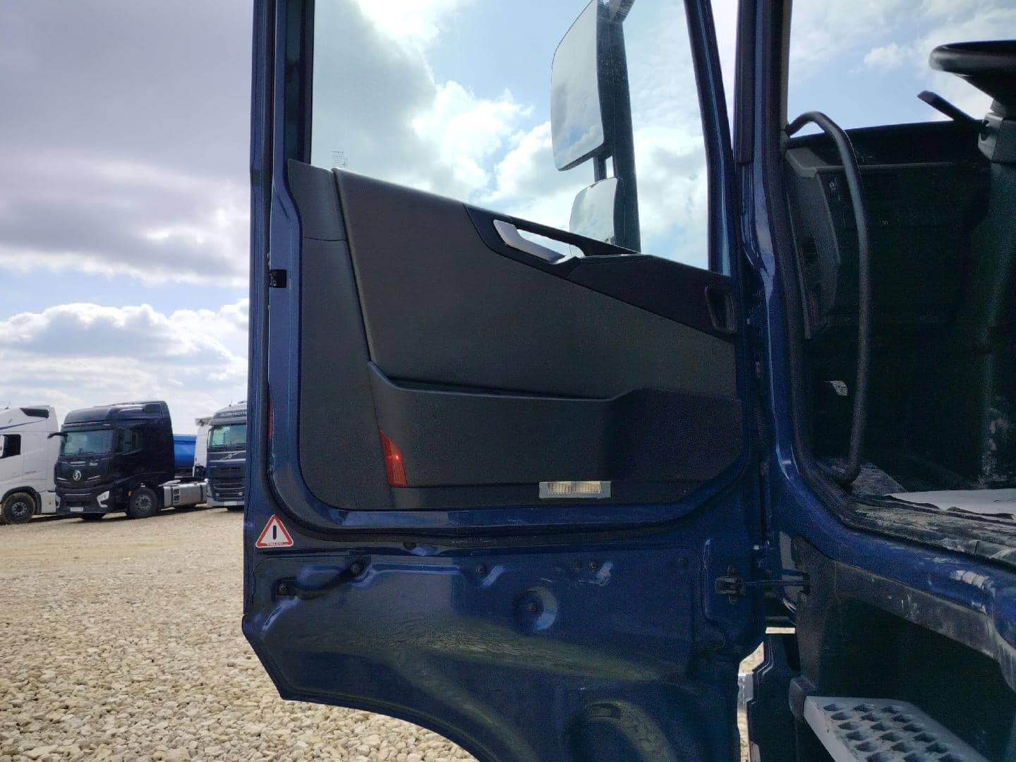 Volvo FH 460 6x2 (FH),  1 287 864 км, 2019 года в лизинг