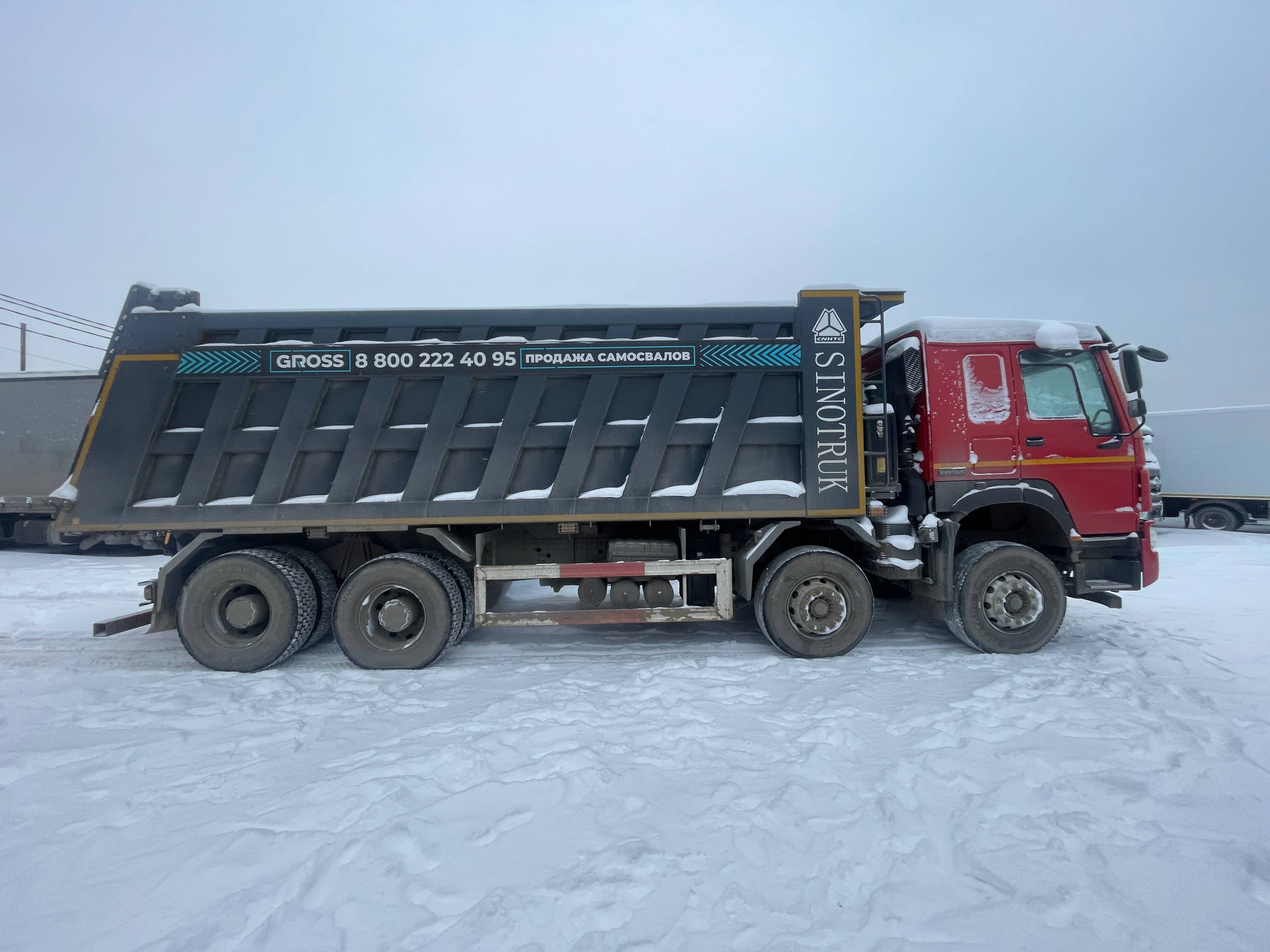 HOWO ZZ3407S3867E 8x4,  124 969 км, 2022 года в лизинг