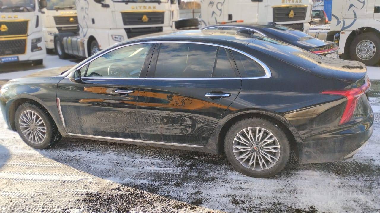 Hongqi H5,  4 539 км, 2024 года в лизинг