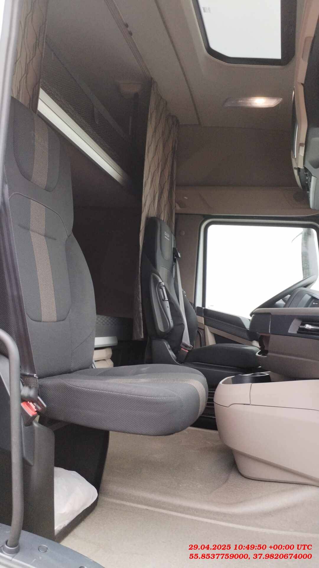 DAF XG 480 FT 4x2,  278 299 км, 2023 года в лизинг