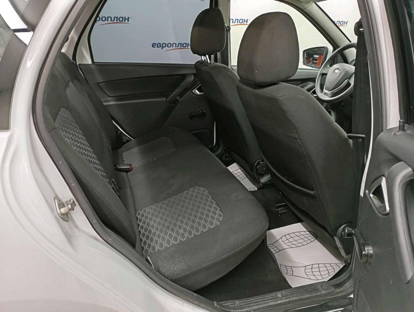 Lada Granta седан,  62 287 км, 2023 года в лизинг