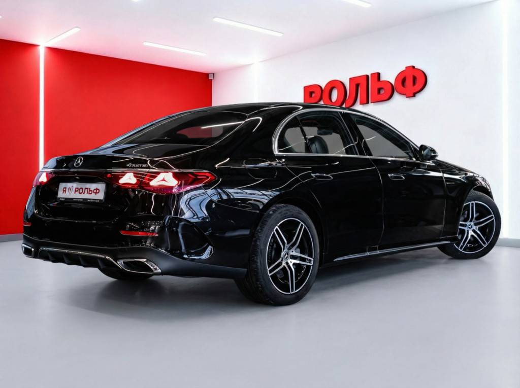 Mercedes-Benz E седан 300 4MATIC AMG Line